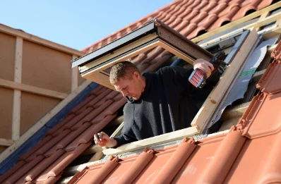 Pose de fenêtres de toit Velux à Vif